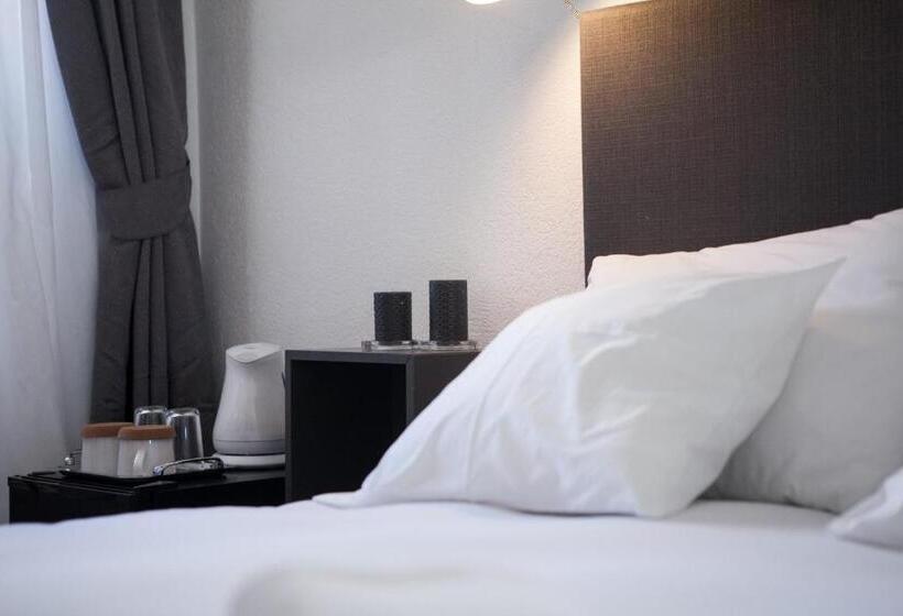 غرفة قياسية, Villa Ivanka