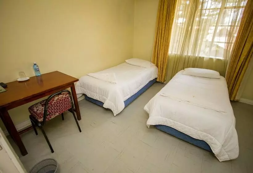スタンダードルーム, Jumuia Guest House Nakuru
