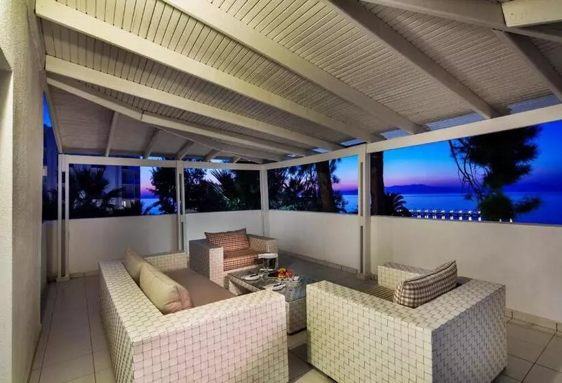 Suite King Bed