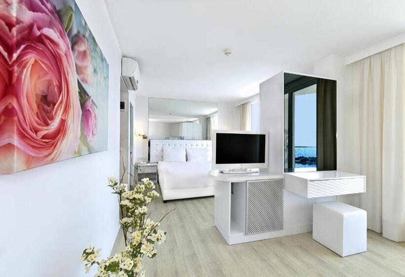 Люкс, Le Bleu Hotel & Resort Kusadasi