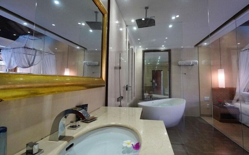 سوییت با چشمانداز استخر, Sunsea Resort