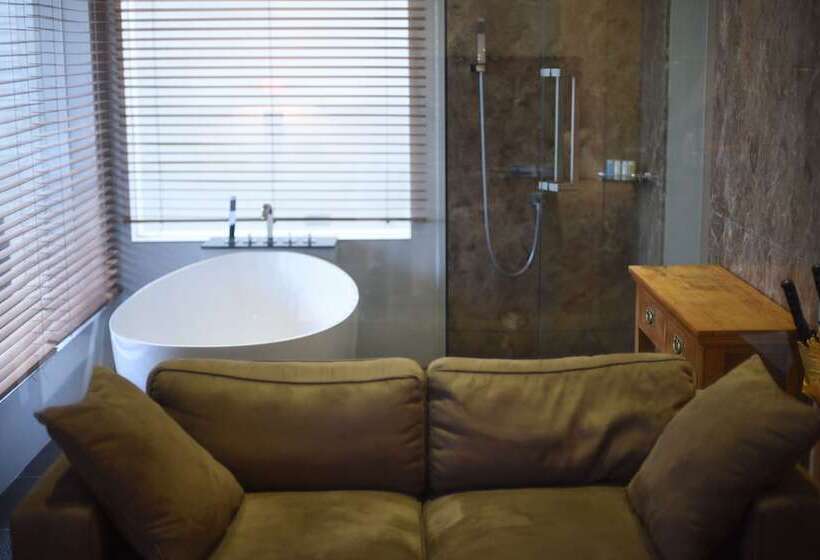 اتاق اجرایی با چشمانداز باغ, Sunsea Resort