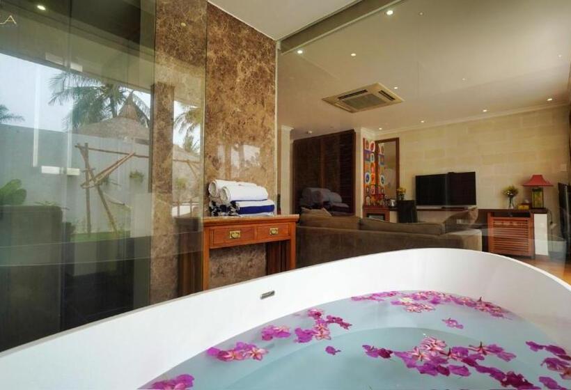 اتاق اجرایی با چشم‌انداز باغ, Sunsea Resort