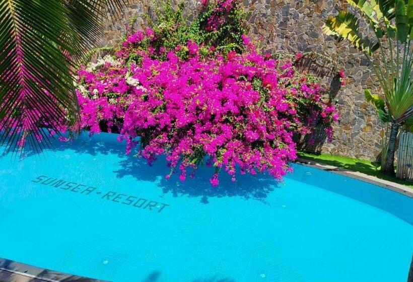 سوییت با چشمانداز استخر, Sunsea Resort
