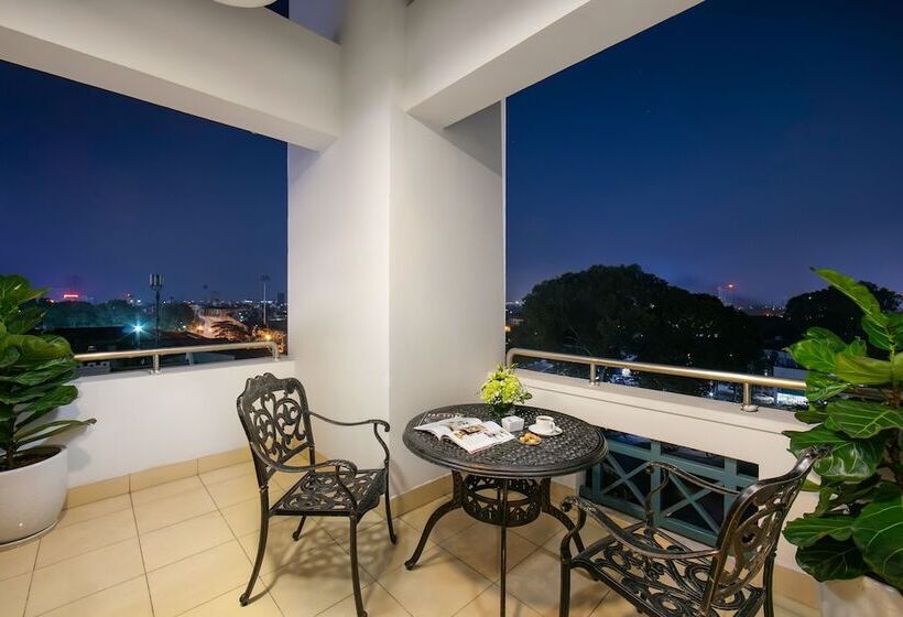 سوییت, The Tray Hotel Hai Phong