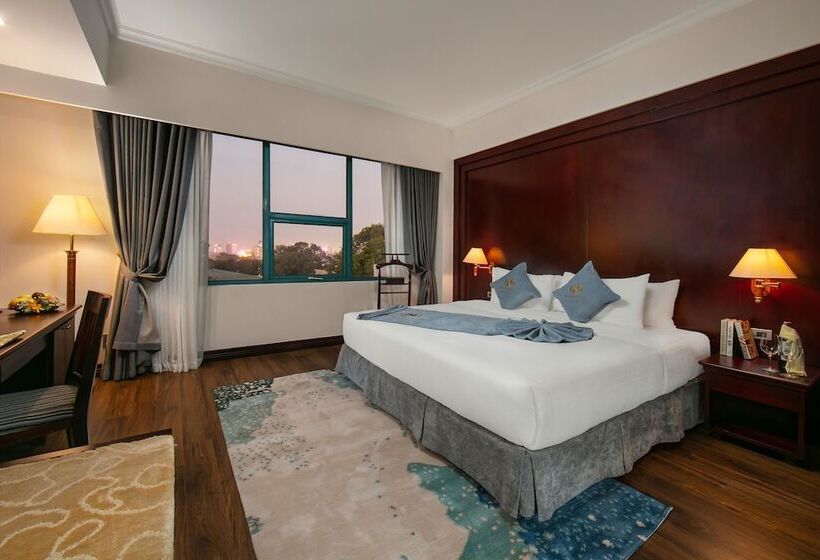 سوییت, The Tray Hotel Hai Phong