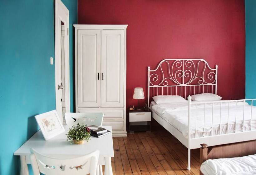 エクゼクティブトリプル, Cheers Midtown Hostel