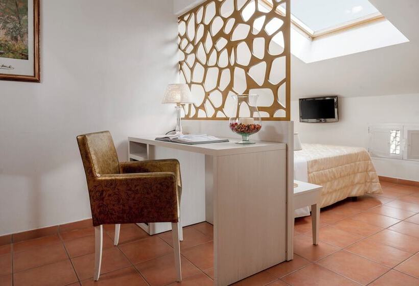 Habitació Estàndard, Albergo Rossini 1936  Small & Charming