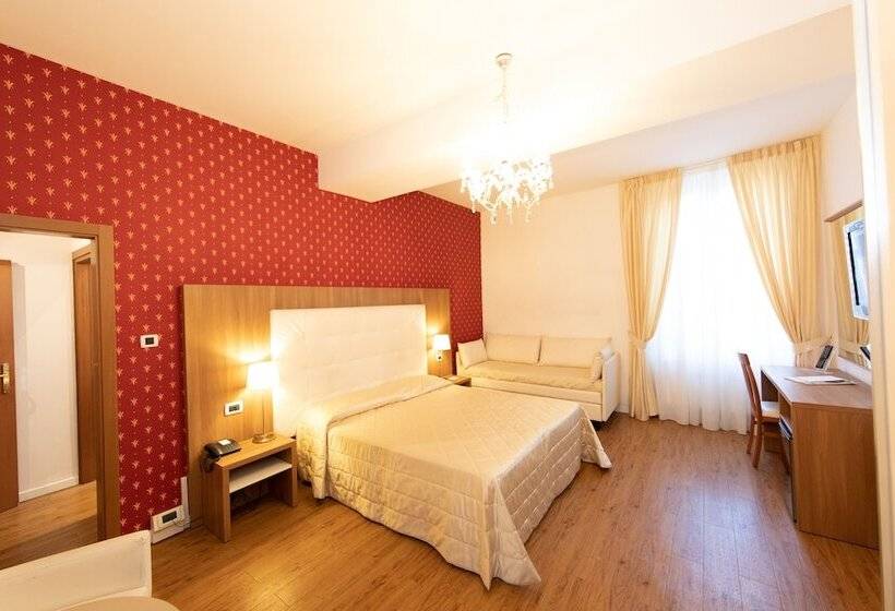 Habitació Quàdruple Estàndard, Albergo Rossini 1936  Small & Charming