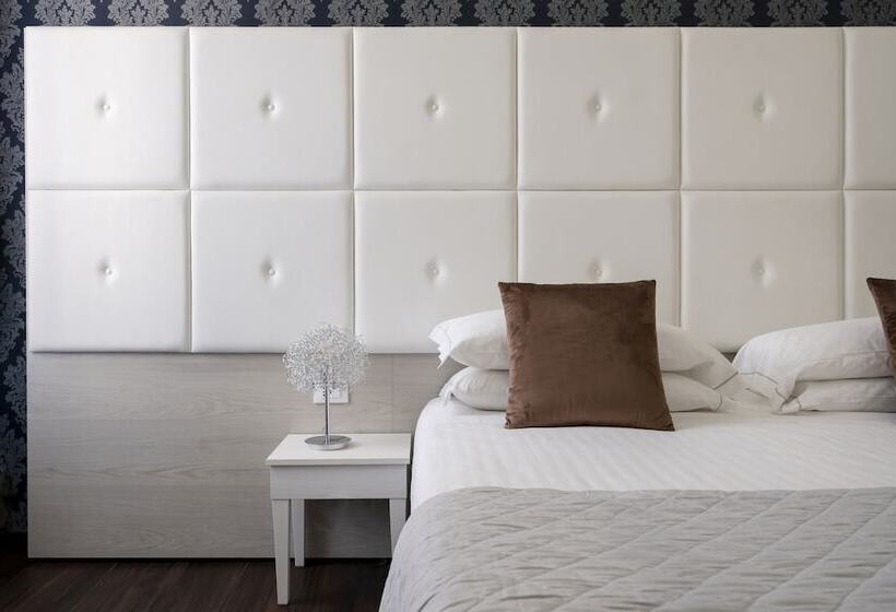 Suite Executiva, Albergo Rossini 1936  Small & Charming