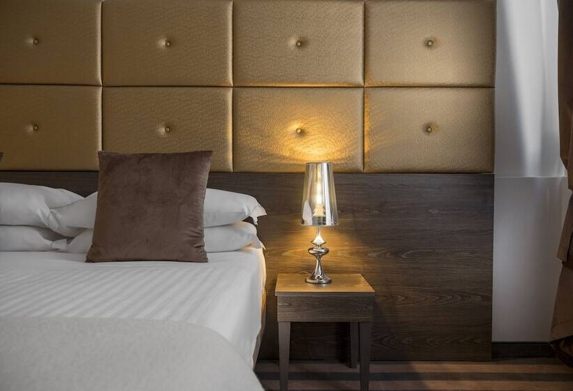 Suit Deluxe, Albergo Rossini 1936  Small & Charming