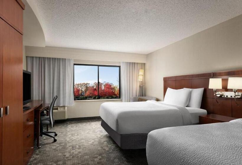 Номер Стандарт, Courtyard Wall At Monmouth Shores Corporate Park