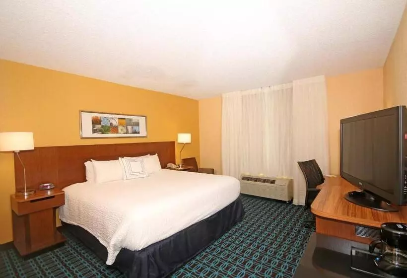キングサイズベッドのスタンダードルーム, Fairfield Inn & Suites By Marriott Aiken