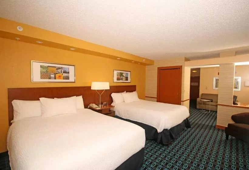 スタンダードスタジオ, Fairfield Inn & Suites By Marriott Aiken