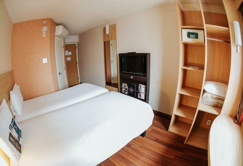 Номер Стандарт, Ibis Lima Larco Miraflores