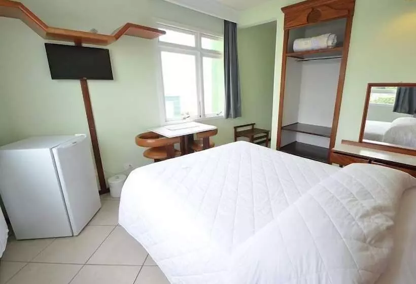スーペリアの４人部屋, Imperador Turismo