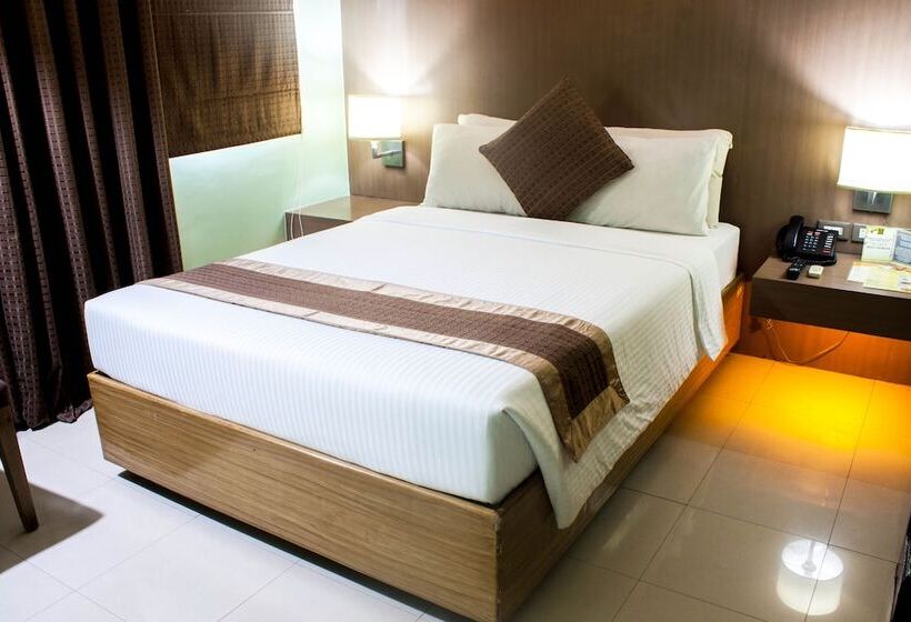 Camera Standard, Manila Grand Opera