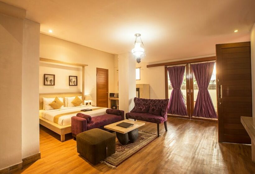 Люкс с Бассейном, Cattleya Suite By Marbella