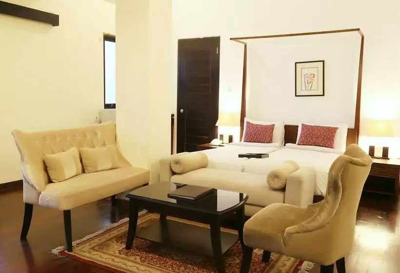 Suite with Pool, Cattleya Suite By Marbella