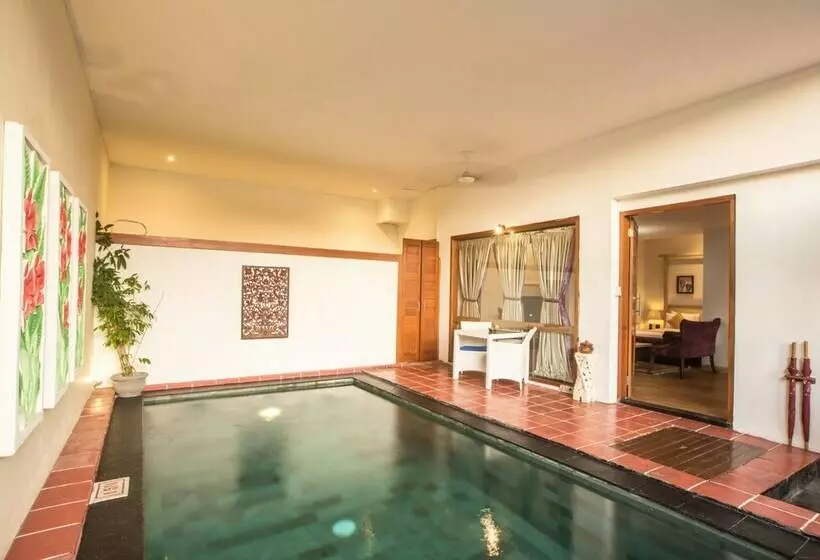 Suite with Pool, Cattleya Suite By Marbella