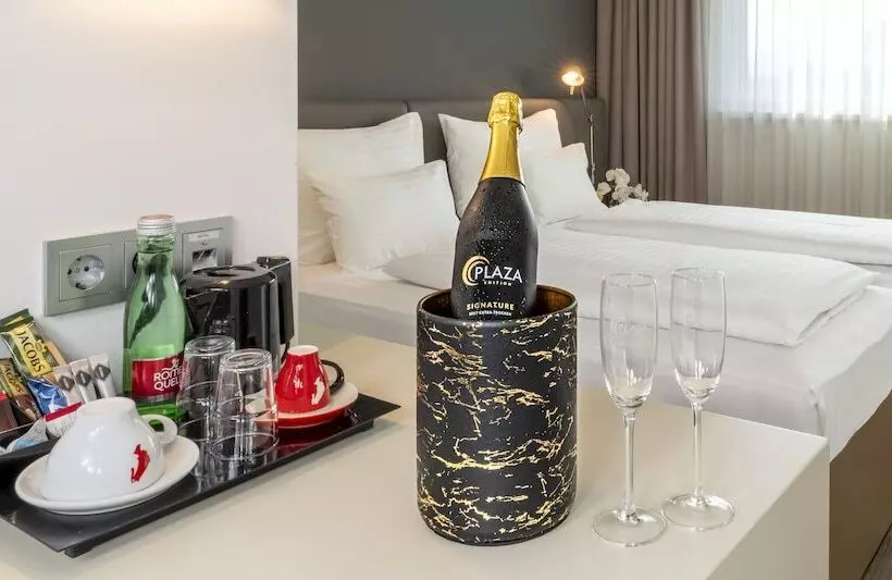 اتاق استاندارد, Plaza Inn Graz