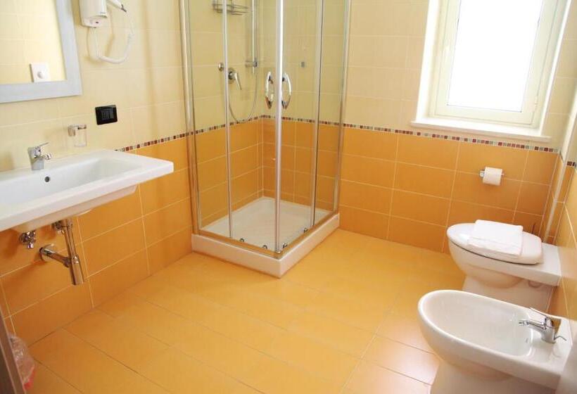 スタンダードルーム, Sogni D Oro Airport