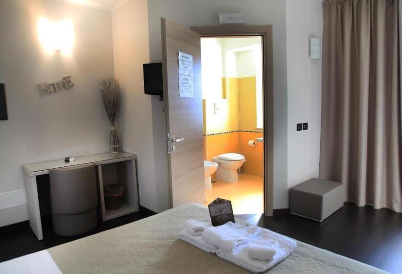 エコノミールーム, Sogni D Oro Airport