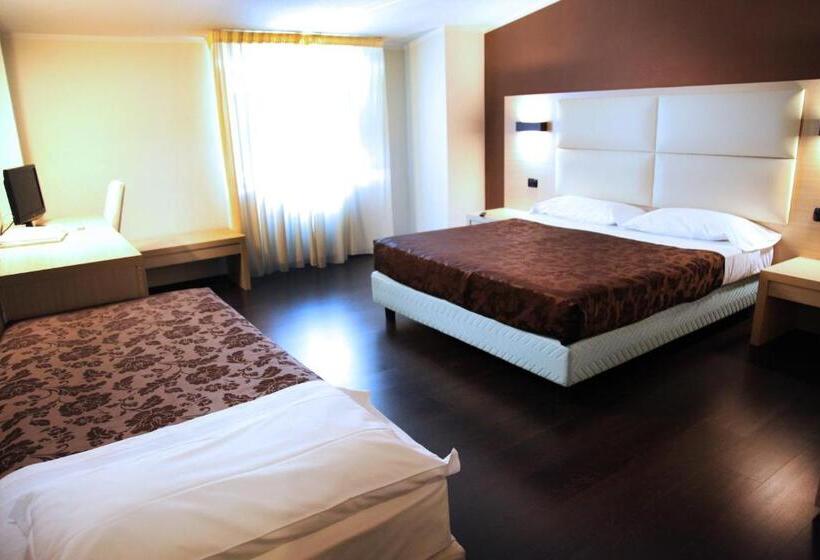 スタンダードトリプルルーム, Sogni D Oro Airport