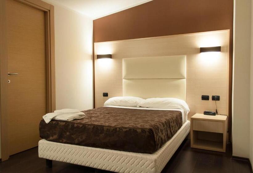 スタンダードシングルルーム, Sogni D Oro Airport