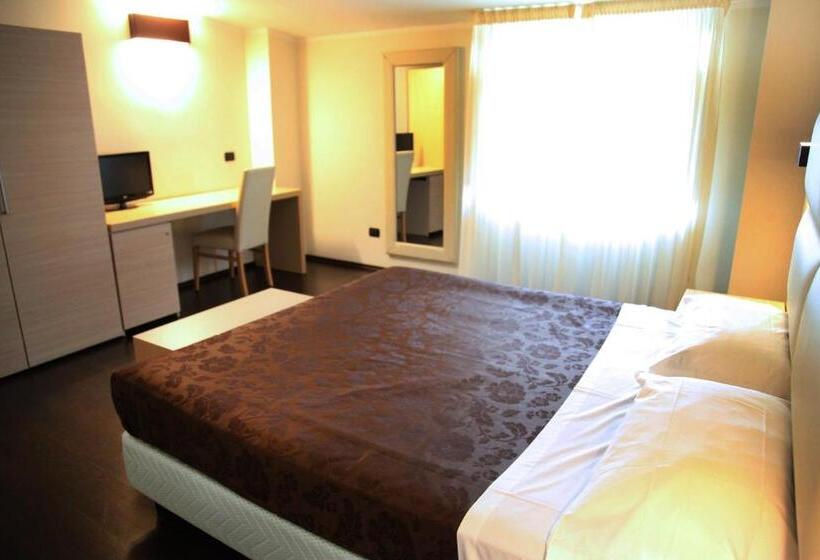 スタンダードルーム, Sogni D Oro Airport