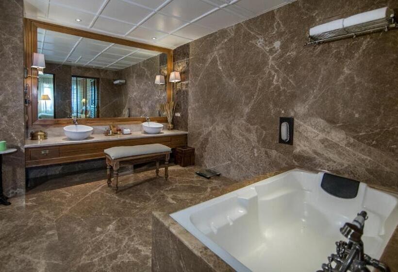 سوییت لوکس, Suryagarh Jaisalmer