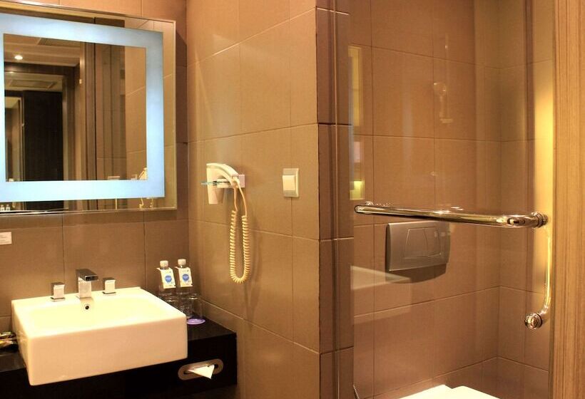 수피리어 룸, Novotel Bangka Hotel & Convention Center