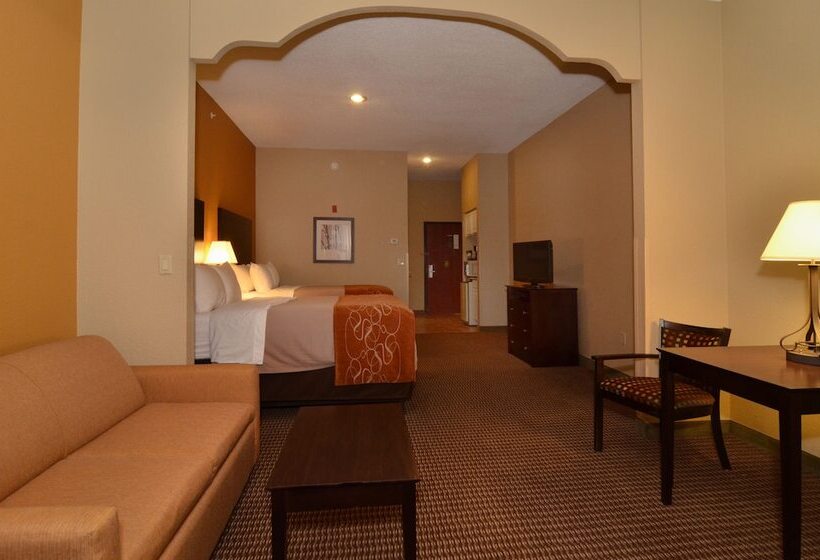جناح, Comfort Inn & Suites