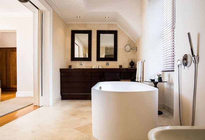 סוויטה נוף לים, Compass House Boutique Hotel   Adults Only