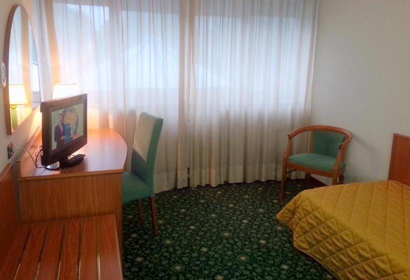 חדר סטנדרט יחיד, Cristallo