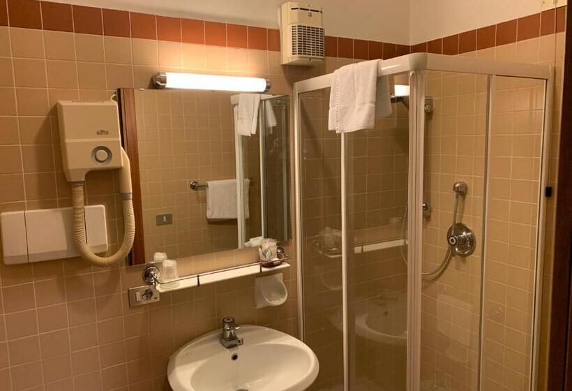 חדר סטנדרט יחיד, Cristallo