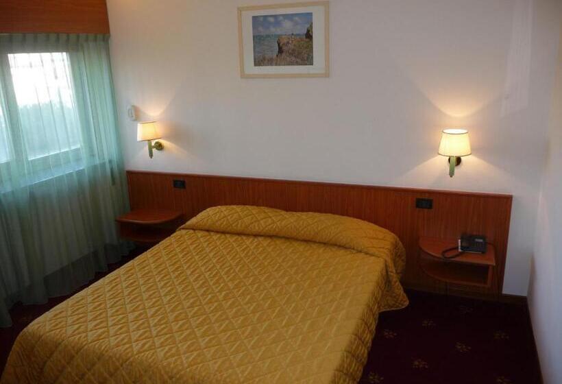 חדר סופריור, Cristallo