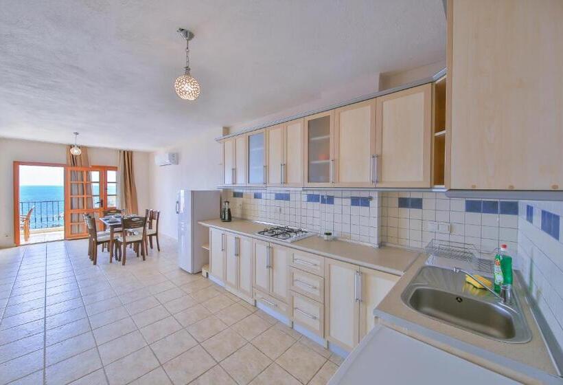 شقة غرفة واحدة مطلة على البحر, Kayahan