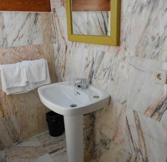 اتاق استاندارد, Narcea