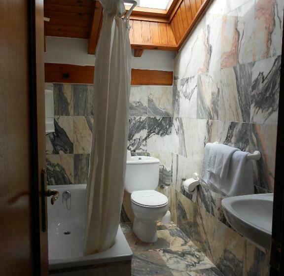 اتاق استاندارد چهار تخته, Narcea