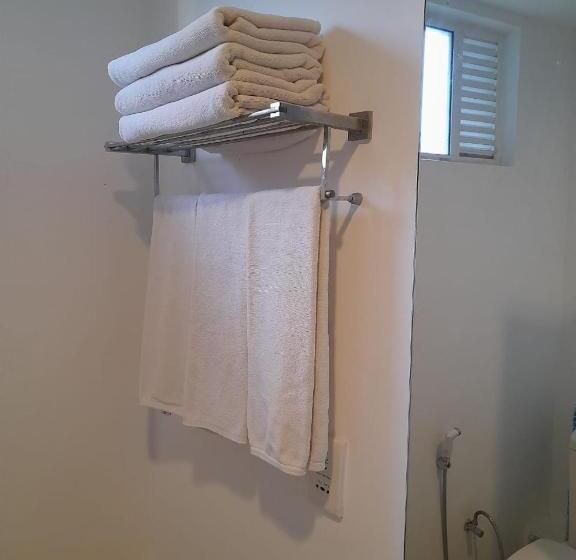 Delüks Üç Kişilik Oda, Pigeon Island Beach Resort