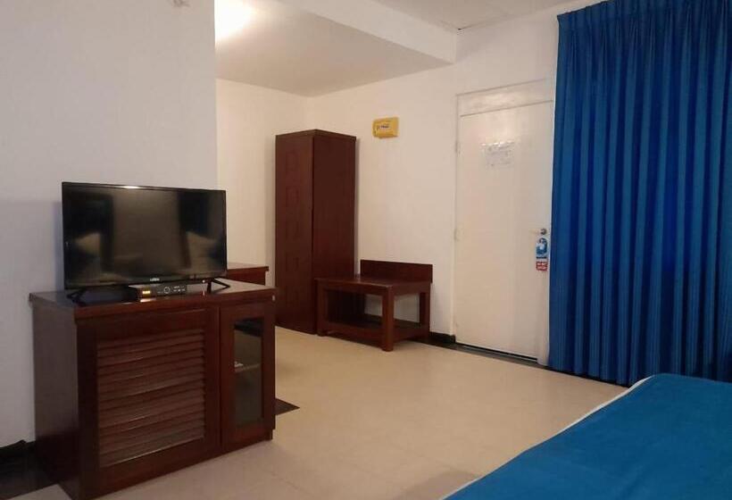 Delüks Üç Kişilik Oda, Pigeon Island Beach Resort