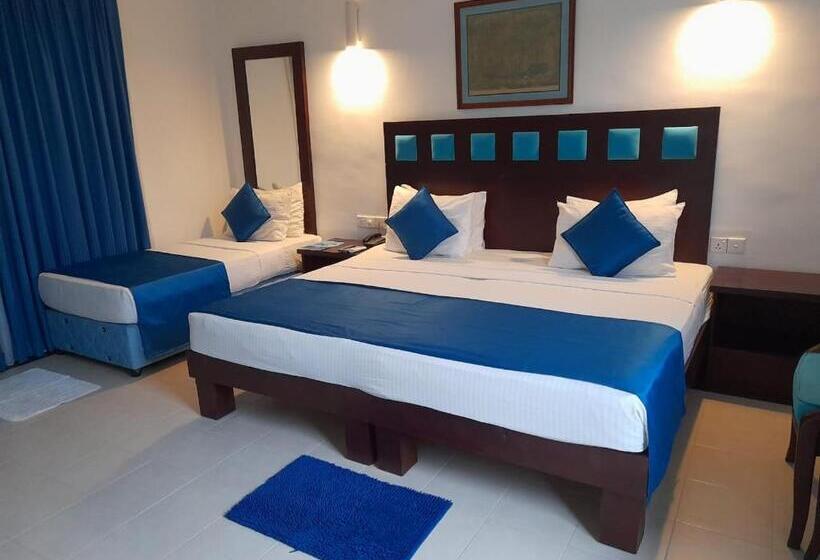 Delüks Üç Kişilik Oda, Pigeon Island Beach Resort