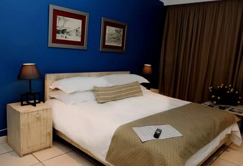 اتاق استاندارد با چشم‌انداز باغ, Protea Hotel By Marriott Chingola