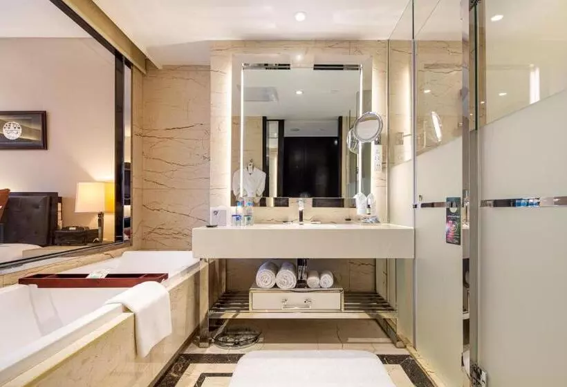 キングサイズベッドのデラックスルーム, Pullman Guiyang