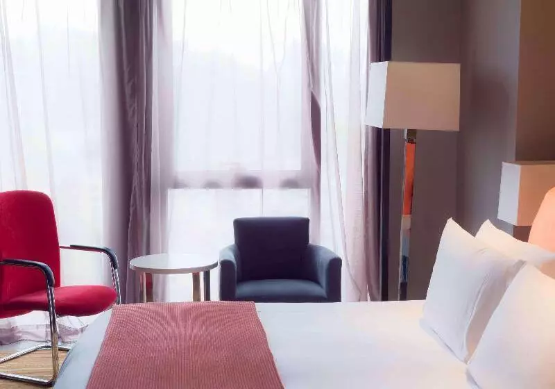 キングサイズベッドのスーペリアルーム, Pullman Guiyang