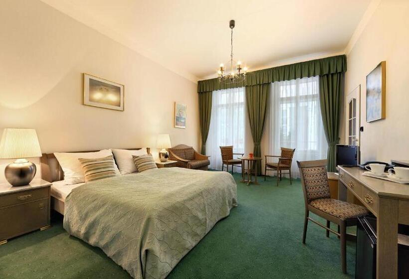 اتاق استاندارد, Salvator