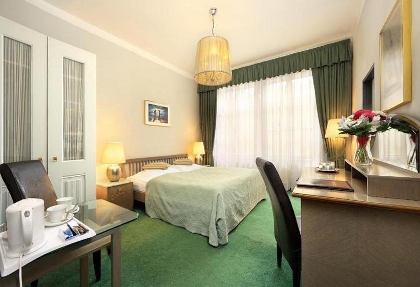 سوییت, Salvator