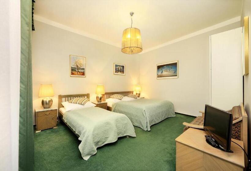 سوییت, Salvator