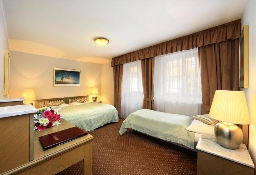 سوییت, Salvator